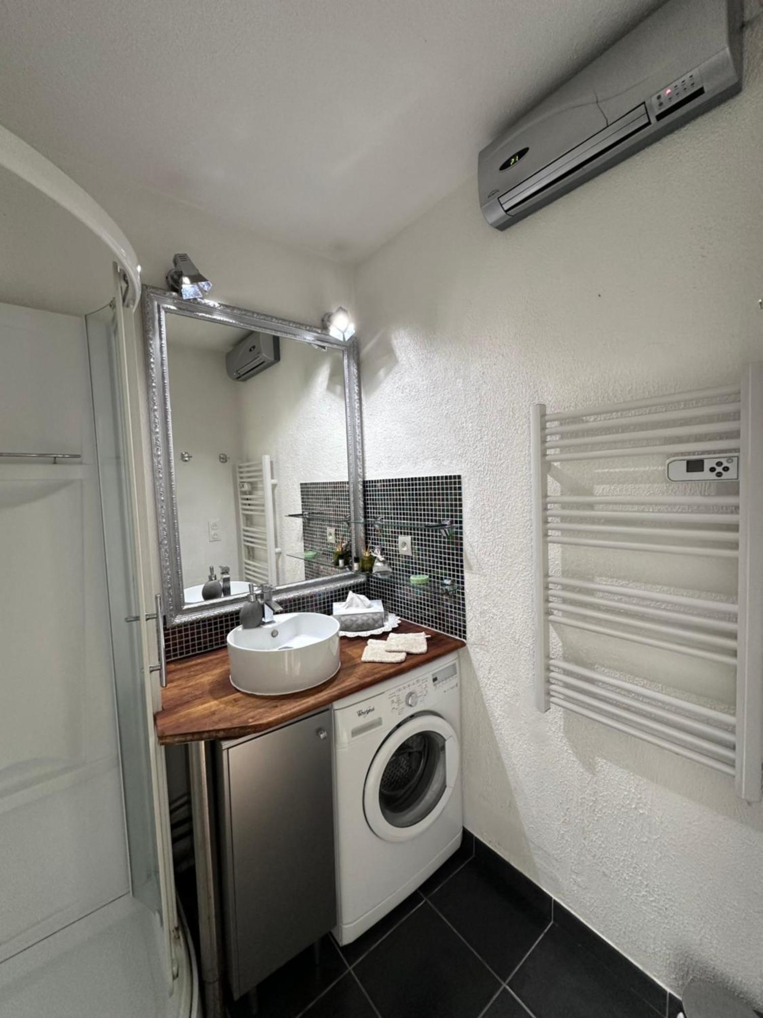 Ferienwohnung Sejour Au Port Hyères Exterior foto