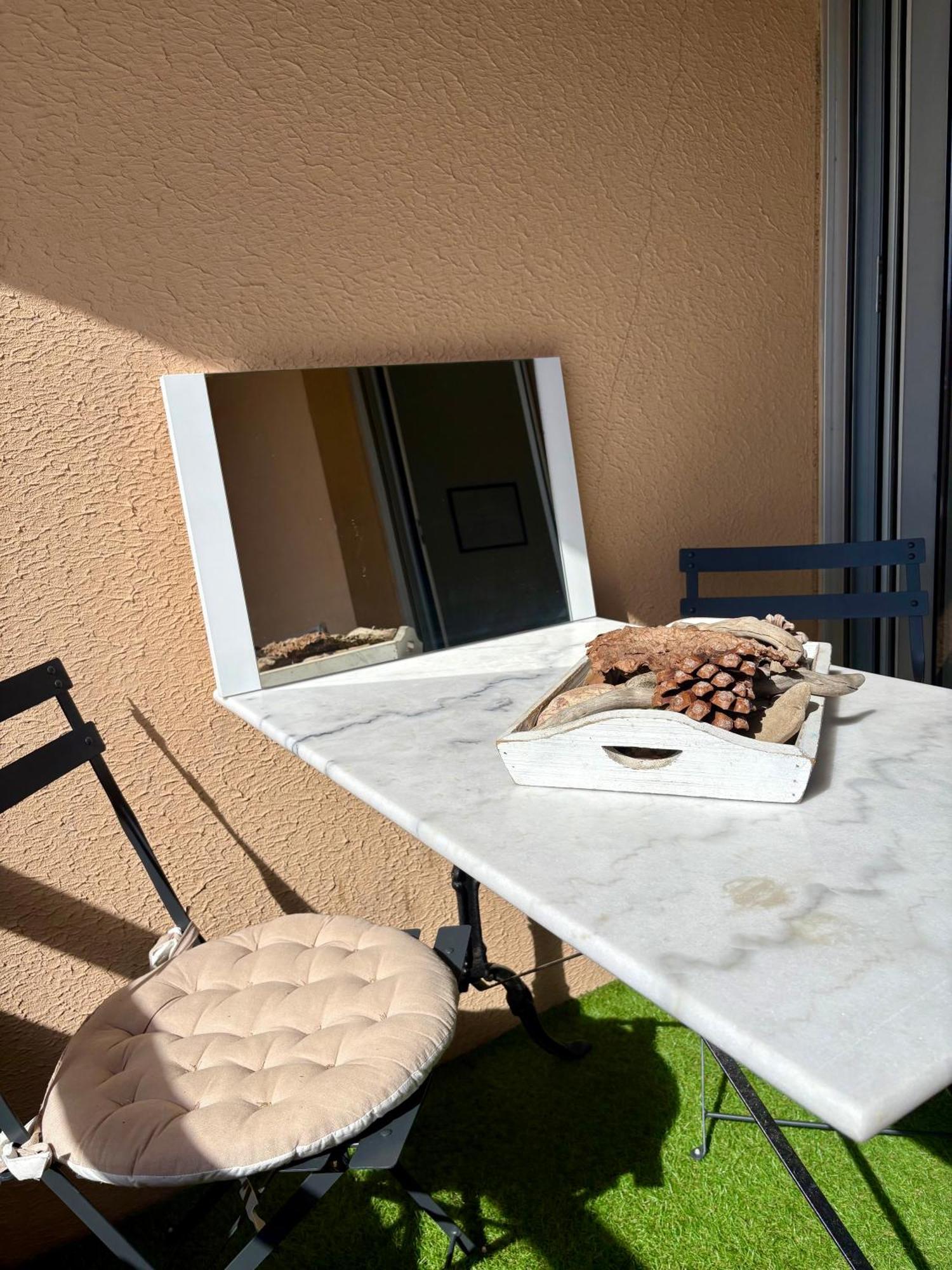 Ferienwohnung Sejour Au Port Hyères Exterior foto