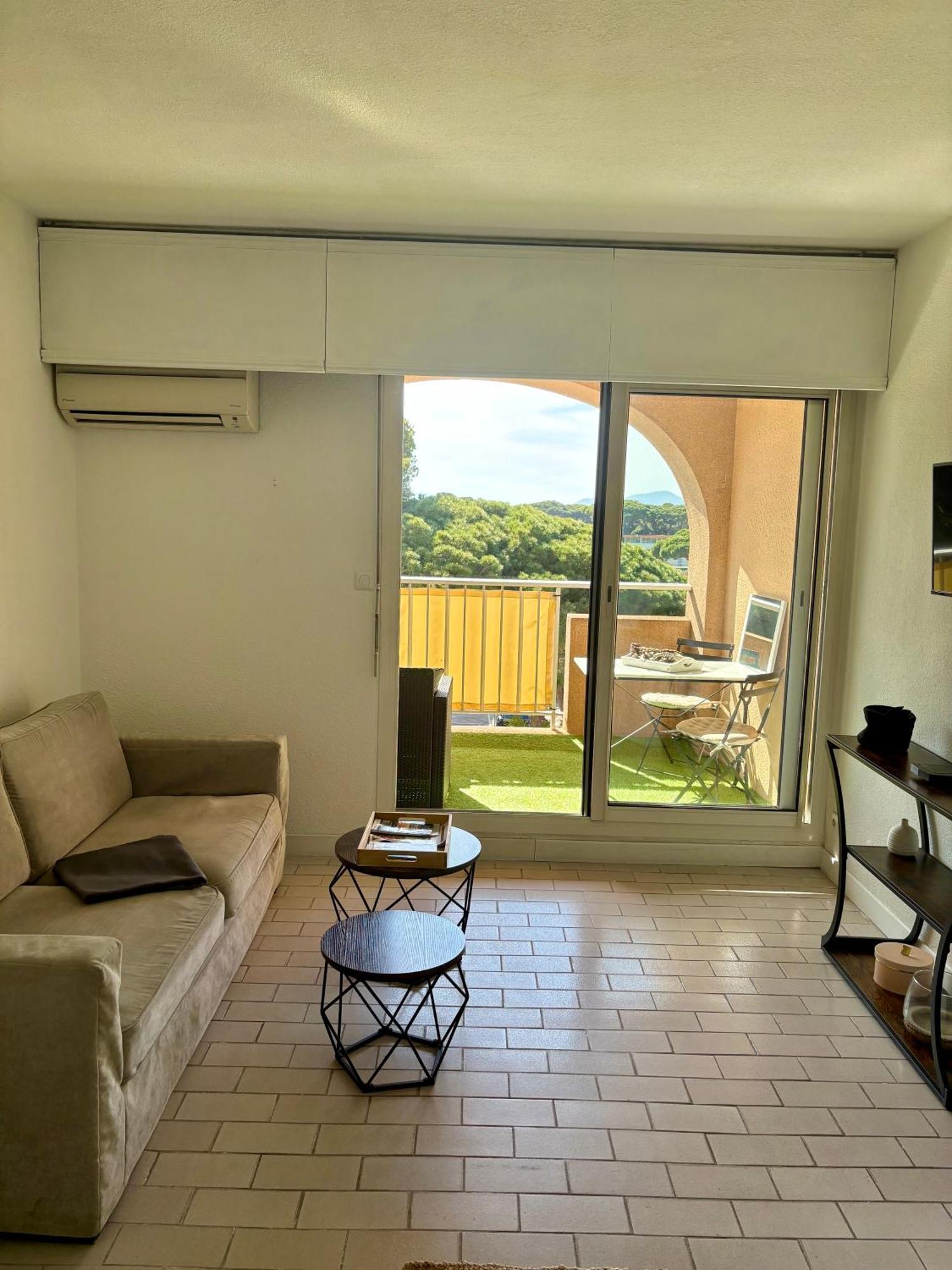 Ferienwohnung Sejour Au Port Hyères Exterior foto