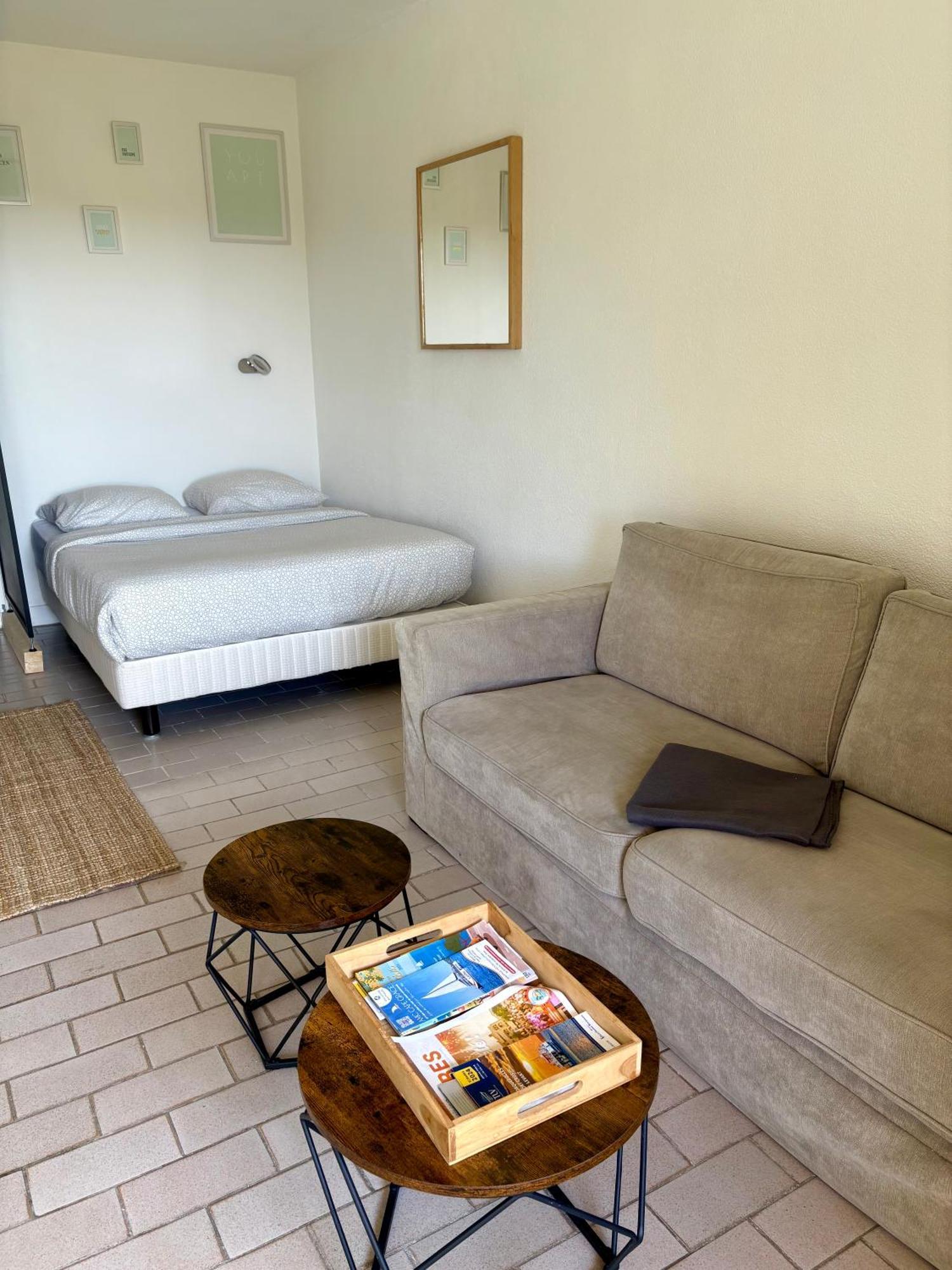 Ferienwohnung Sejour Au Port Hyères Exterior foto